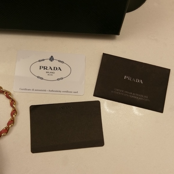 Stunning Prada wallet on a chain - Picture 6 of 8